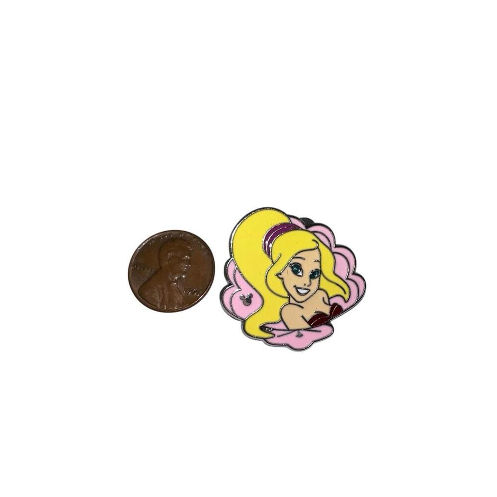 Disney Hidden Mickey Pin 3 of 5 Blonde Princess Pink Series Enamel 2015